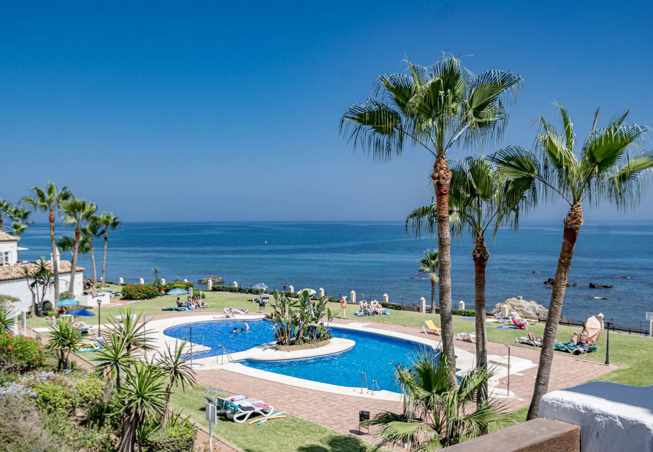 Apartment in Mijas Costa - PL- Beachfront seaview aptm – Playa de la Lucera