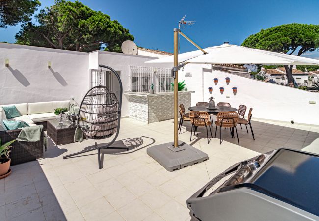 Townhouse in Estepona - BEN32- Spacious townhouse, Estepona by Roomservice