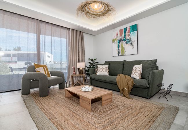 Apartment in Estepona - INF3.1J - Stunning holiday home Estepona center