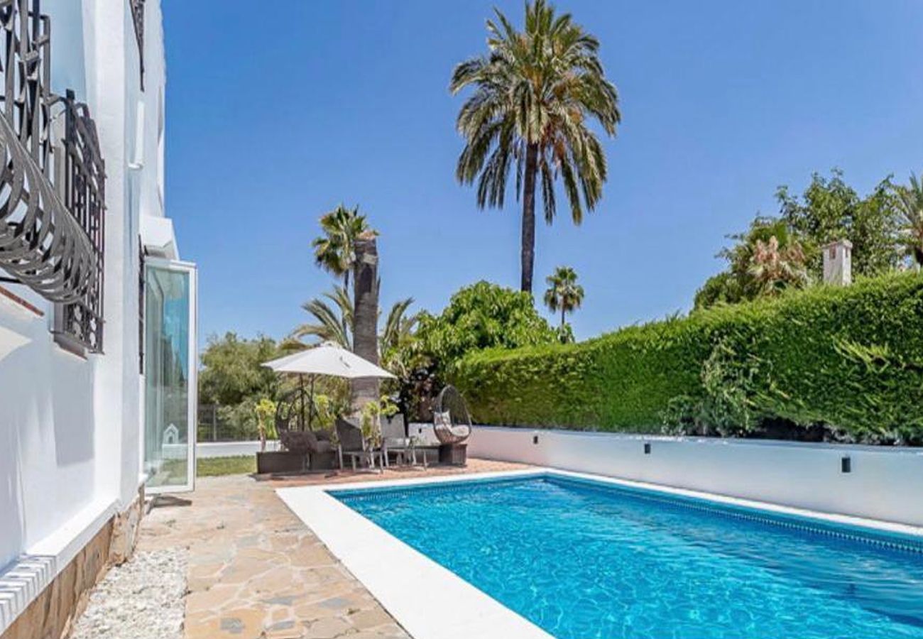 Villa in Marbella - GRR - Elegant Villa with Exclusive Private Pool