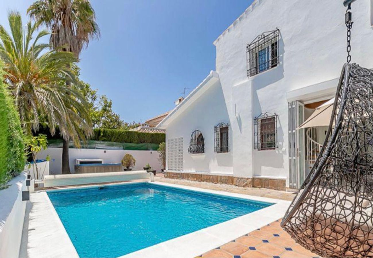 Villa in Marbella - GRR - Elegant Villa with Exclusive Private Pool