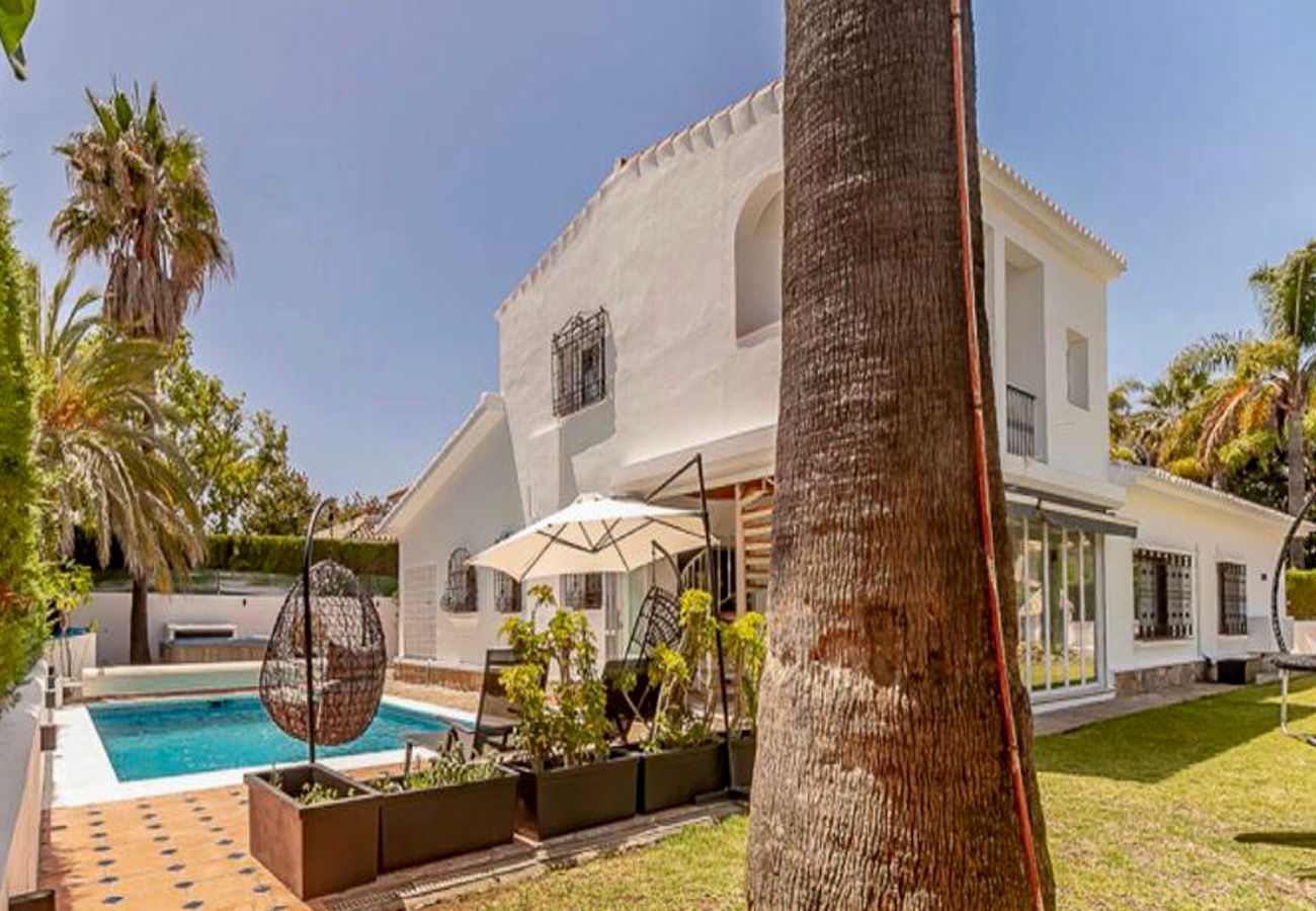 Villa in Marbella - GRR - Elegant Villa with Exclusive Private Pool