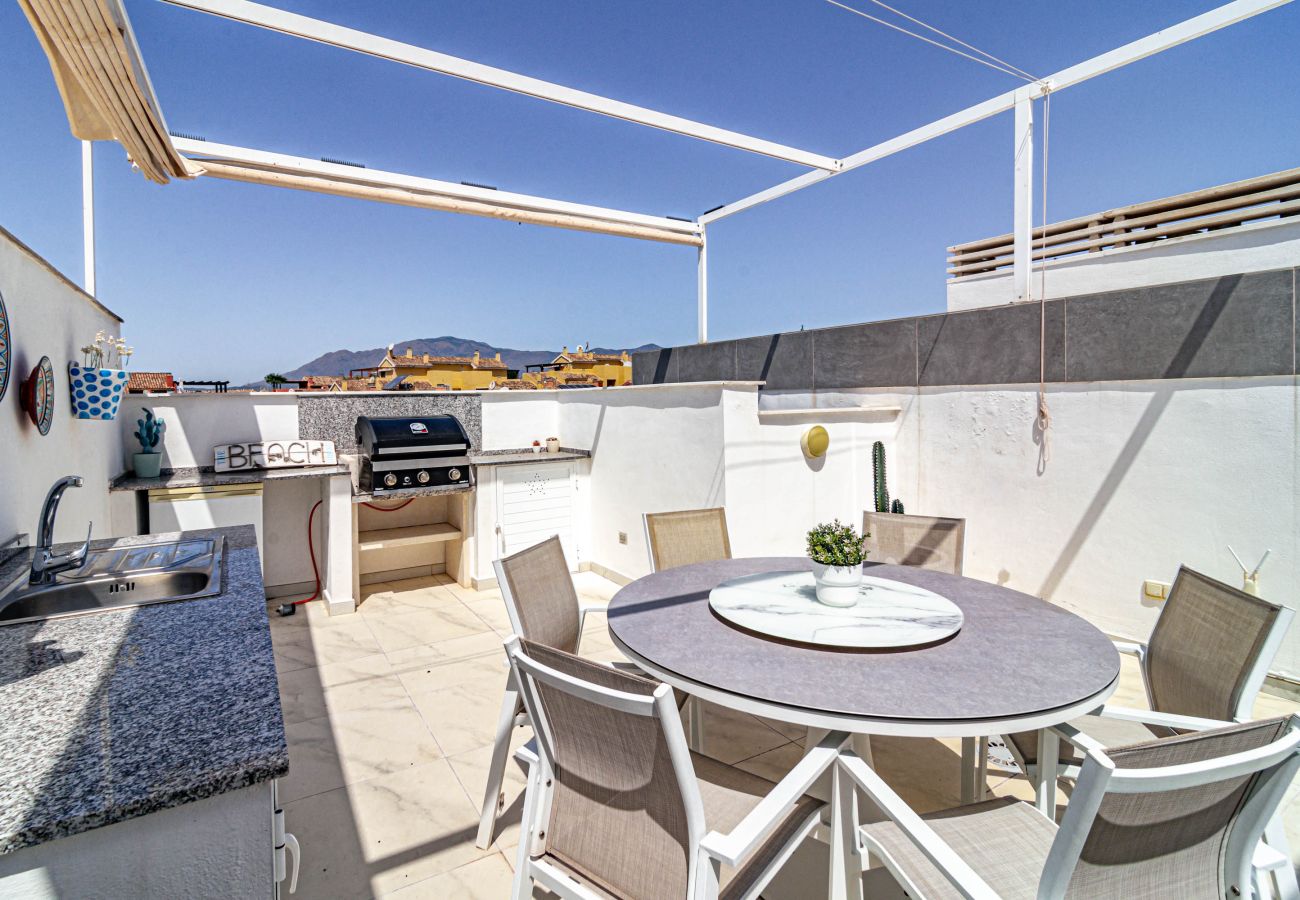 Apartment in Estepona - LMS48- Roof terrace, jacuzzi & sauna