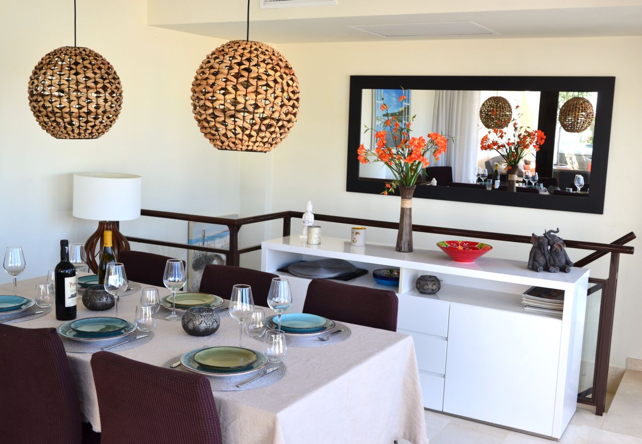 Apartment in Estepona - RSH14A - Terrace with hot tub and fantastic views