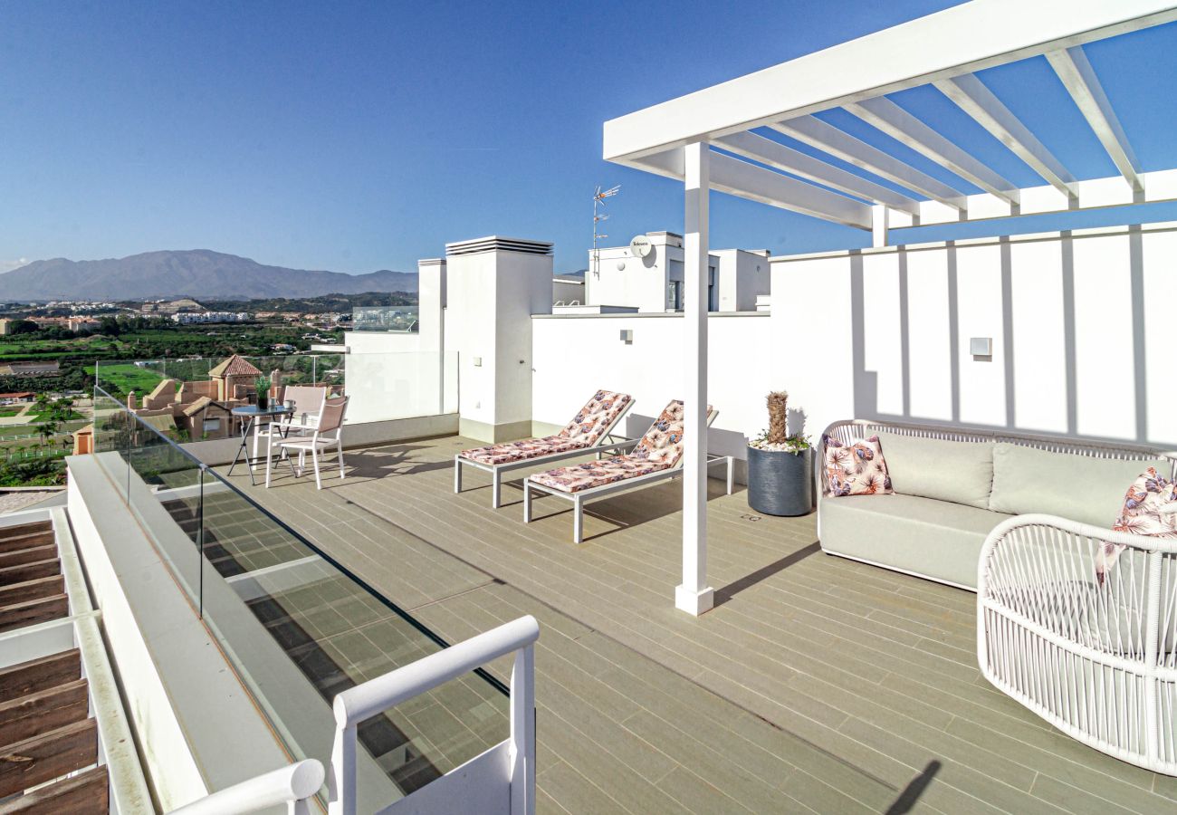 Apartment in Estepona - LM3.6.2B - 2 BR penthouse with large sundeck