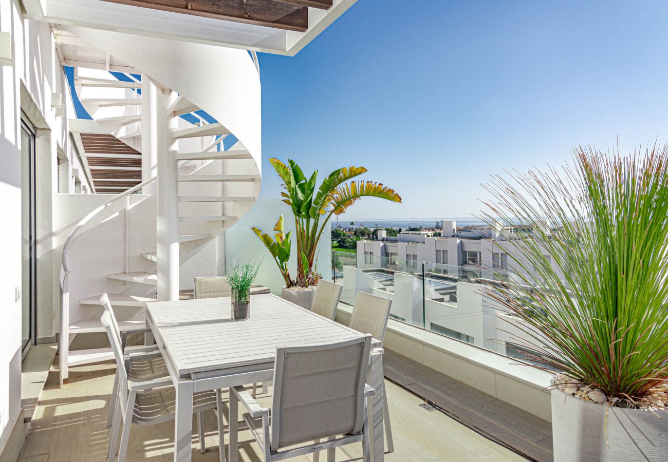 Apartment in Estepona - LM3.6.2B - 2 BR penthouse with large sundeck