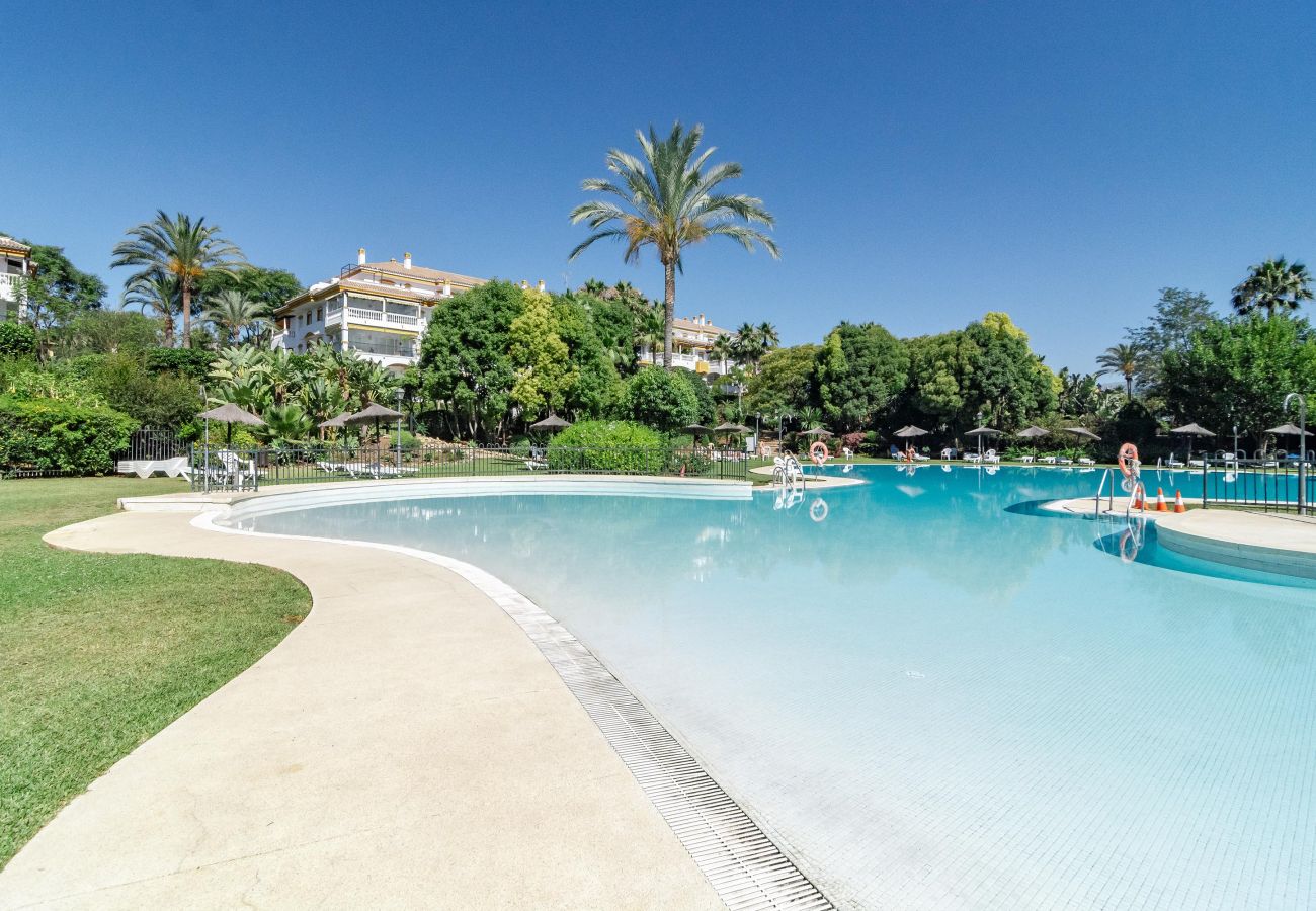 Lägenhet i Nueva andalucia - DN11-2 bedroom apartment close to Puerto Banus