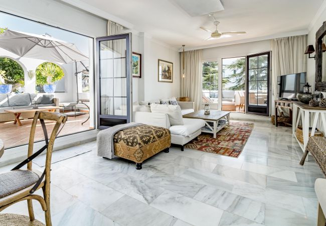  i Marbella - AB2 - Casa Blanca by Roomservices