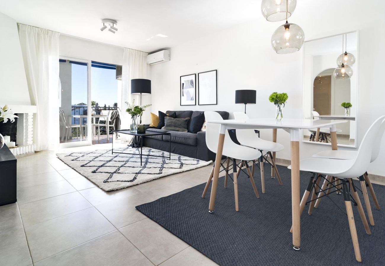 Lägenhet i Mijas Costa - RDM - Stylish Holiday Apartment with Ocean Views