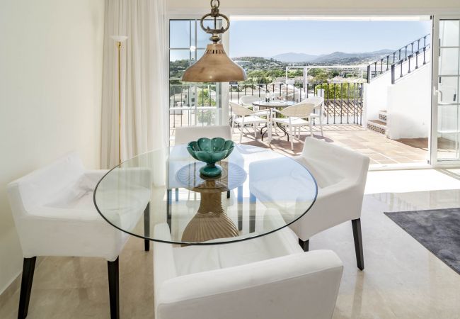 Lägenhet i Nueva andalucia - AP116 - Casa Aloha I by Roomservices
