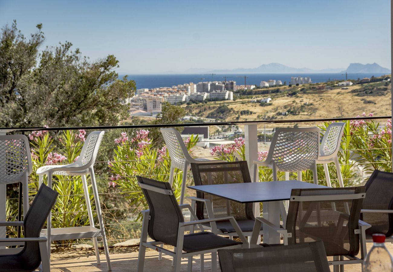 Lägenhet i Estepona - LAE23i- Modern apartment in Luxury urbanisation