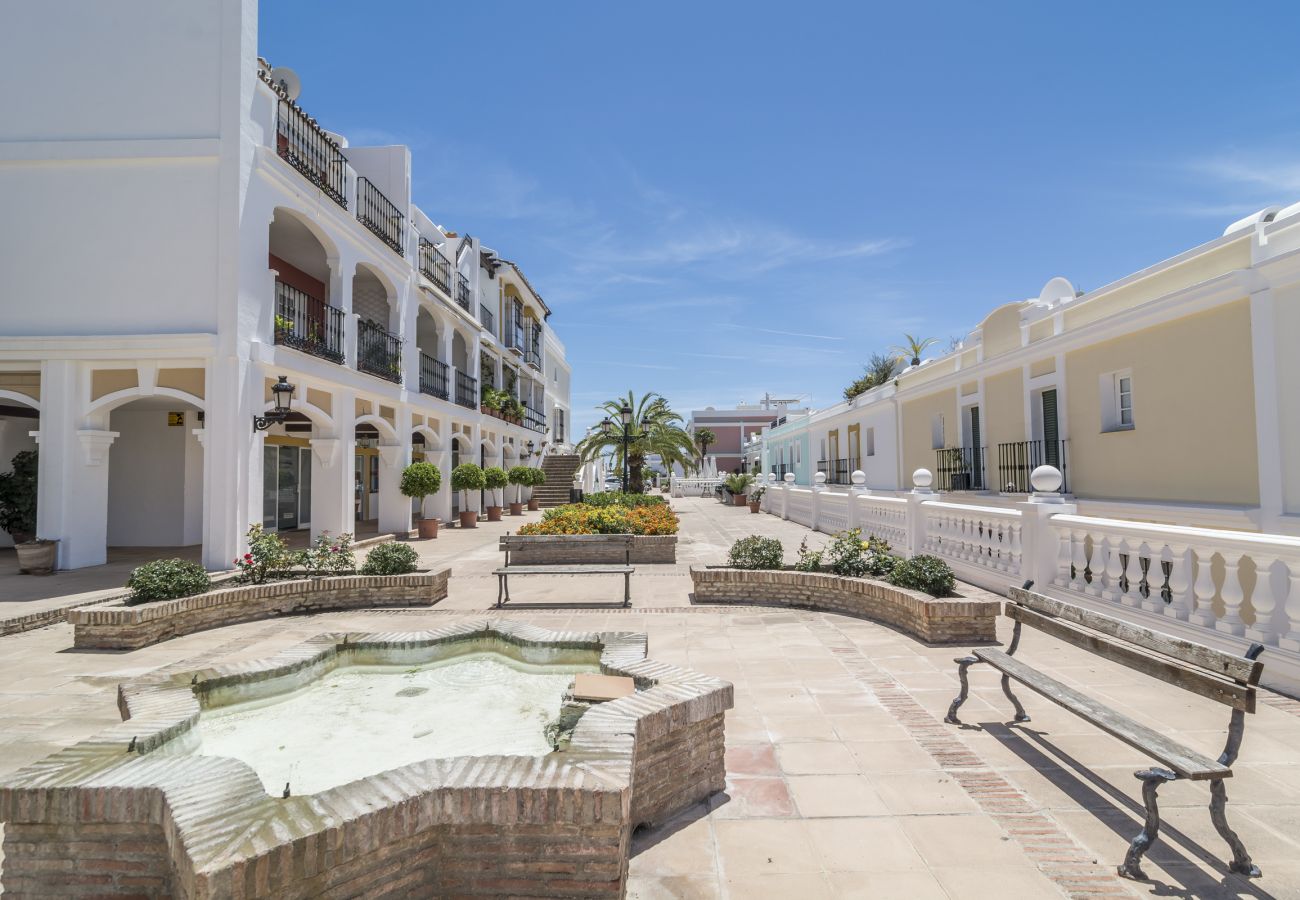 Lägenhet i Nueva andalucia - AP169- Comfortable 2 bed apartment in Aloha Pueblo