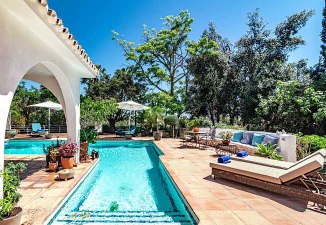 Villa i Nueva andalucia - VLB - 4 bed villa, private pool, Puerto banus