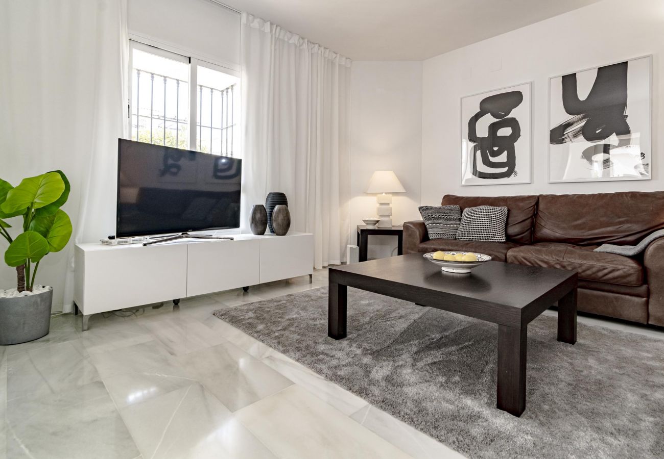 Lägenhet i Puerto Banus - LNM16- Comfortable apartment next to Puerto Banus