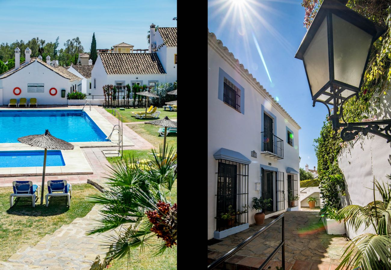 Radhus i Marbella - EN- Cozy Andalusian style townhouse  in Marbella