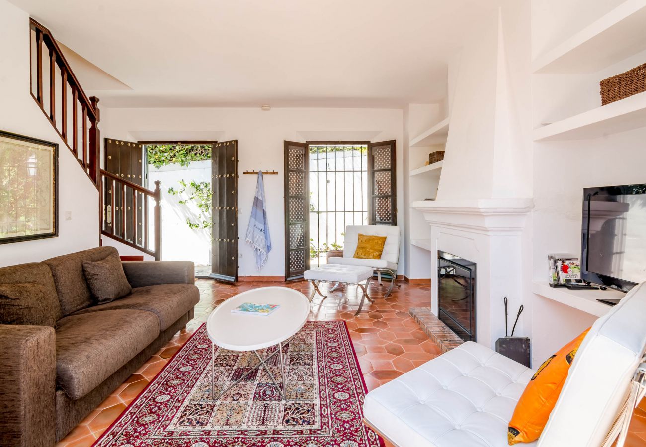 Radhus i Marbella - EN- Cozy Andalusian style townhouse  in Marbella