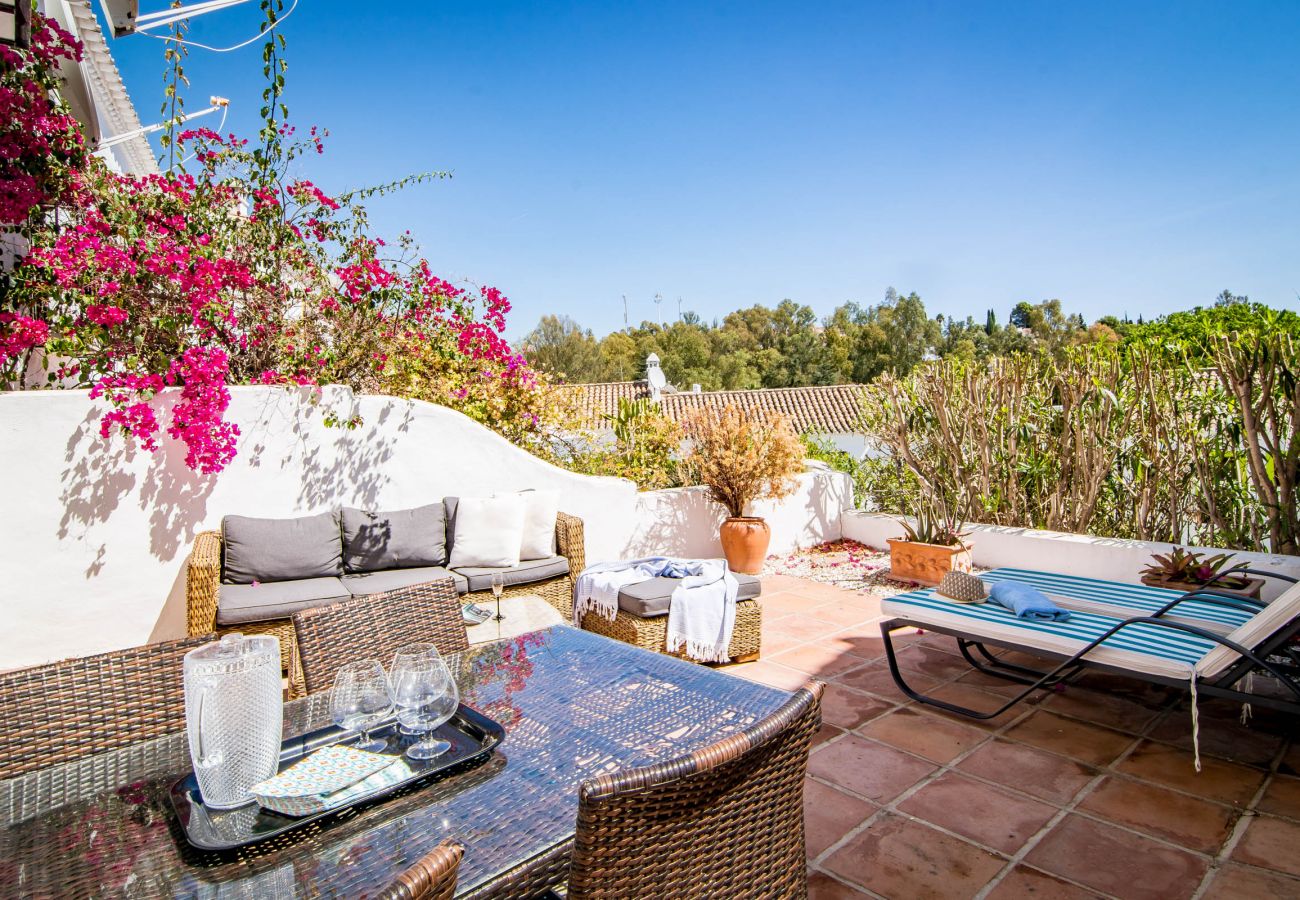 Radhus i Marbella - EN- Cozy Andalusian style townhouse  in Marbella