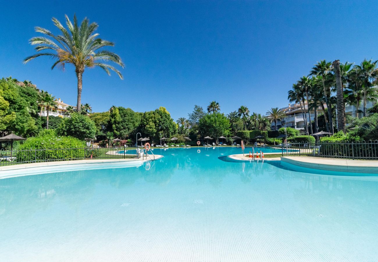 Lägenhet i Nueva andalucia - DN11-2 bedroom apartment close to Puerto Banus