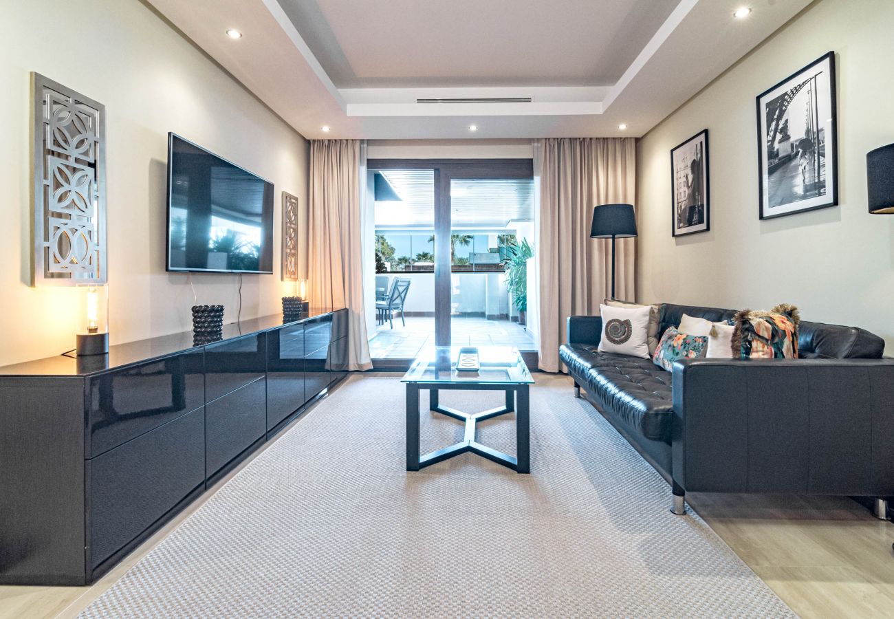 Lägenhet i Estepona - BDP- Luxury 1 bedroom frontline beach