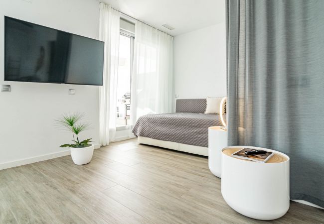 Lägenhet i Estepona - LM11.1A- Modern flat, amazing views