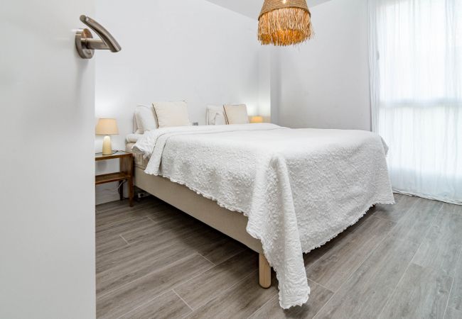 Lägenhet i Estepona - LM10.BB- Le Mirage, Estepona by Roomservices
