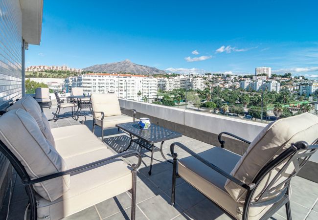 Lägenhet i Nueva andalucia - JG3.6B- Luxury penthouse with jacuzzi
