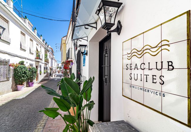 Lägenhet i Estepona - A1- Seaclub suites by Roomservices