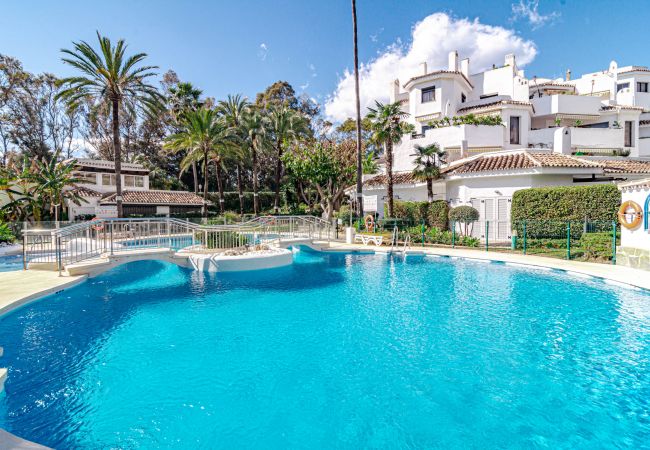 Lägenhet i Marbella - GBH - Casa Golden beach by Roomservices