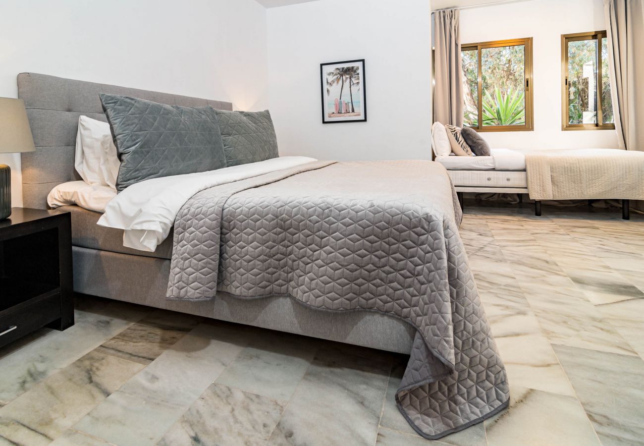 Lägenhet i Marbella - GBH - Casa Golden beach by Roomservices