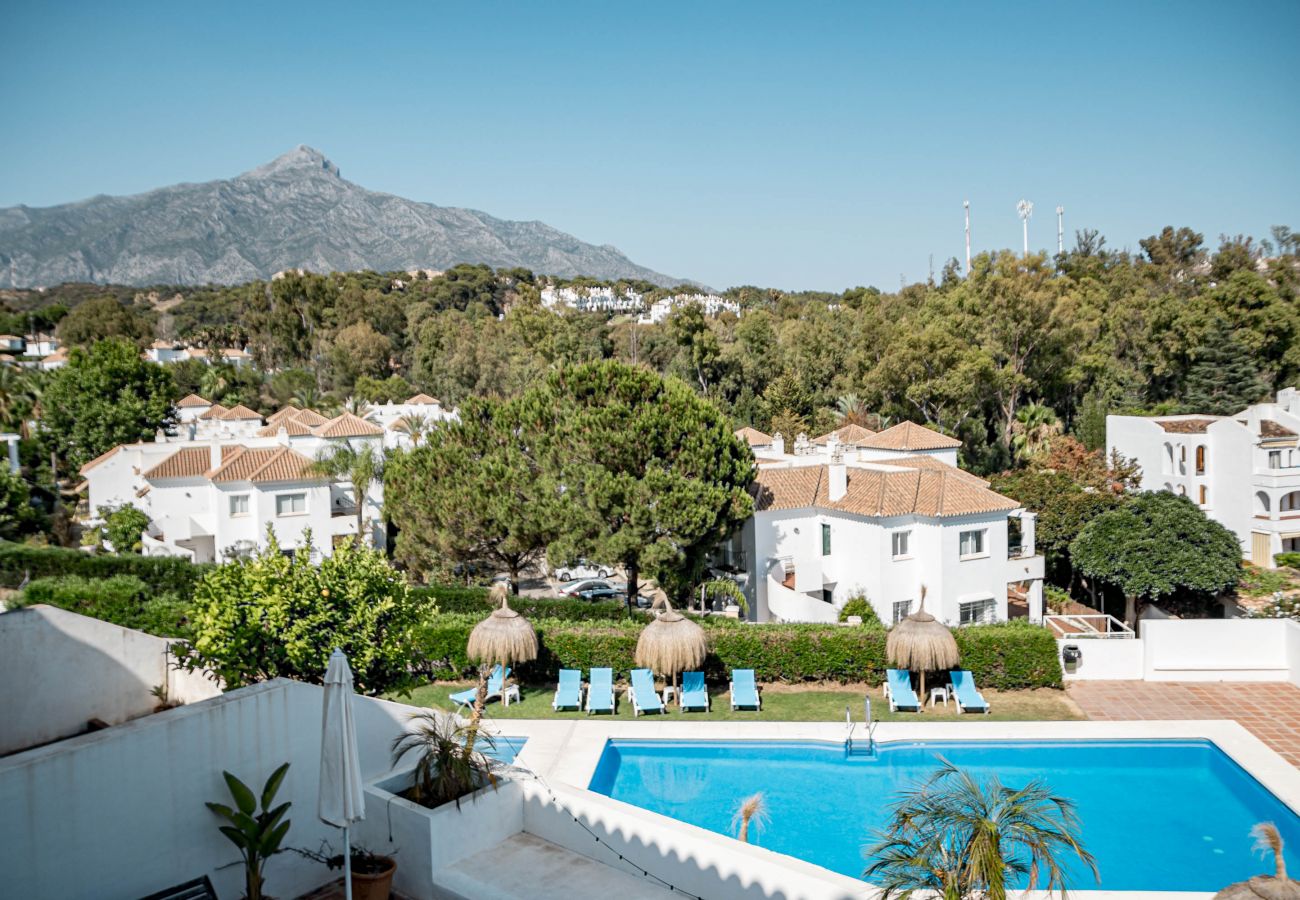 Radhus i Nueva andalucia - EN37- Spacious, cozy townhouse, Marbella