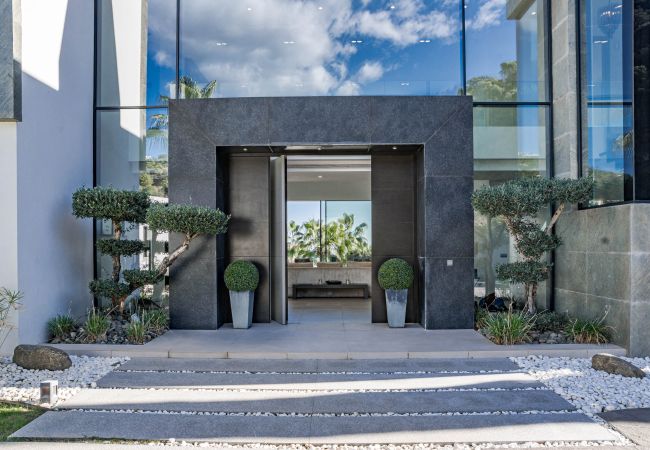 Villa i Benahavís - ELM2- Luxury, Modern Villa by Roomservices