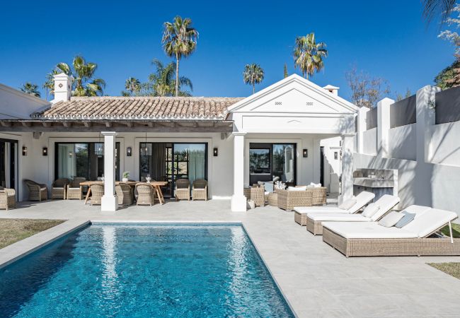 Hus i Marbella - Villa Casiopea- Stunning holiday villa in Marbella
