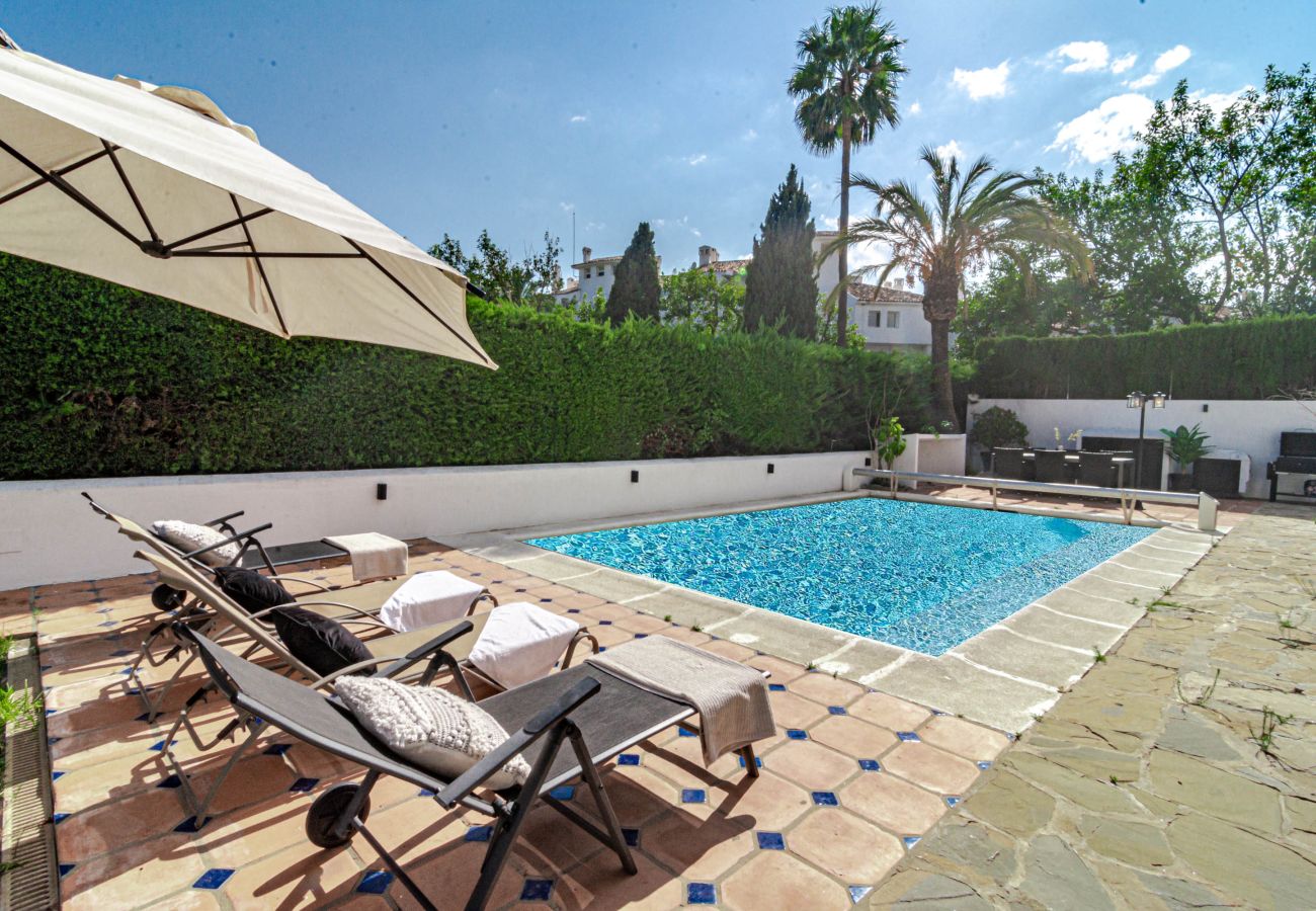 Villa i Marbella - GRR - Elegant Villa with Exclusive Private Pool