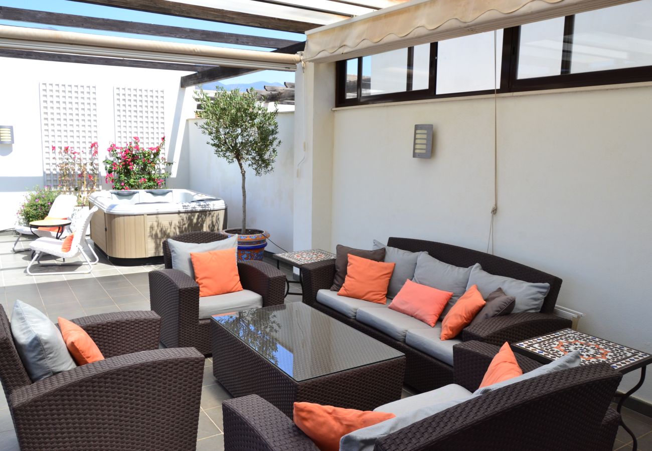 Lägenhet i Estepona - RSH14A - Terrace with hot tub and fantastic views