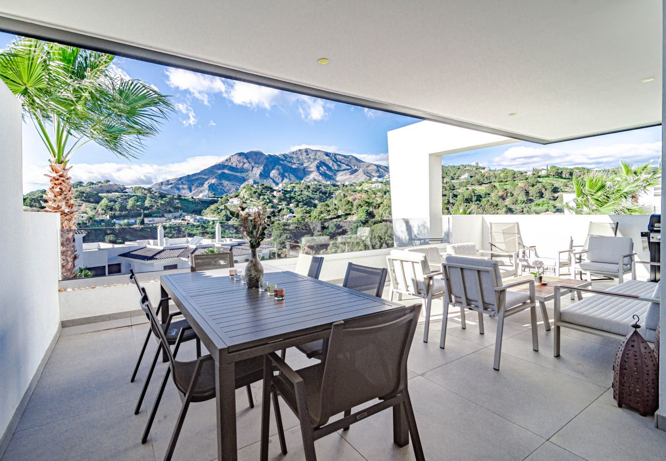 Lägenhet i Estepona - LAE11.2D - Large terrace with stunning views