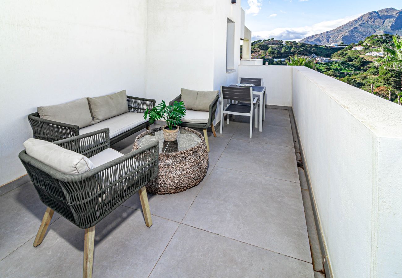 Lägenhet i Estepona - LAE11.2D - Large terrace with stunning views