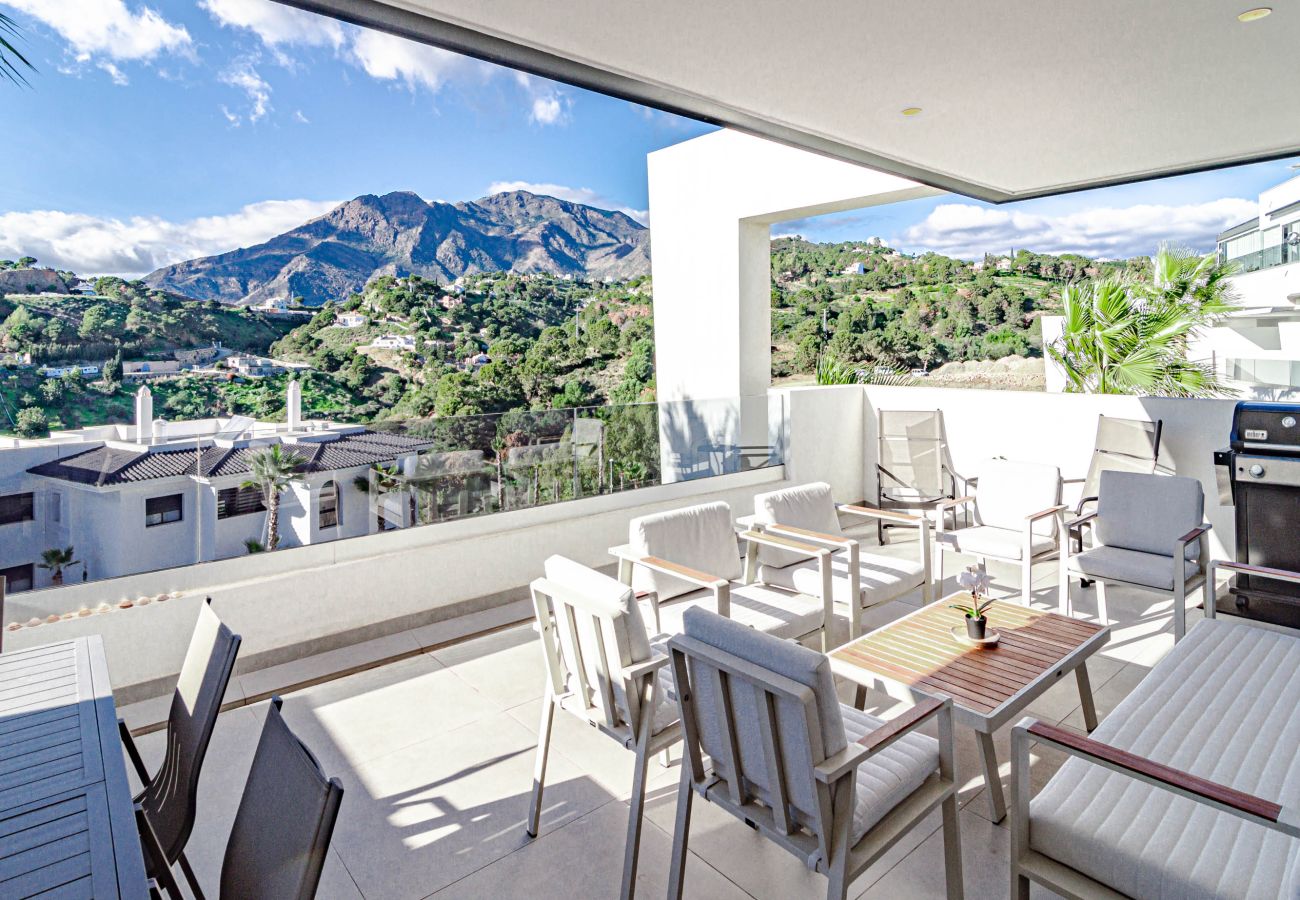 Lägenhet i Estepona - LAE11.2D - Large terrace with stunning views